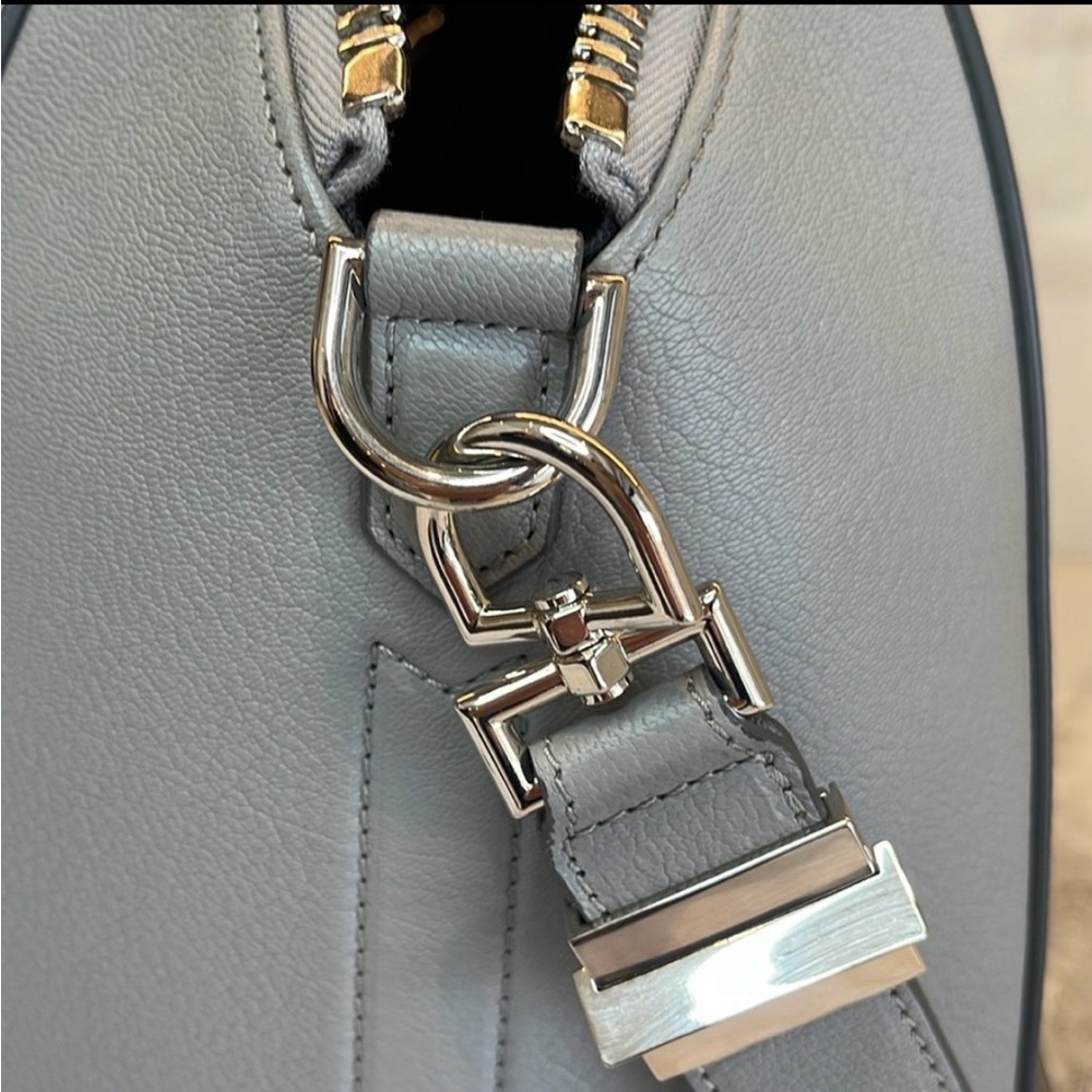 Givenchy Antigona Medium Leather Satchel | Grey | NEW - Picture 10 of 16
